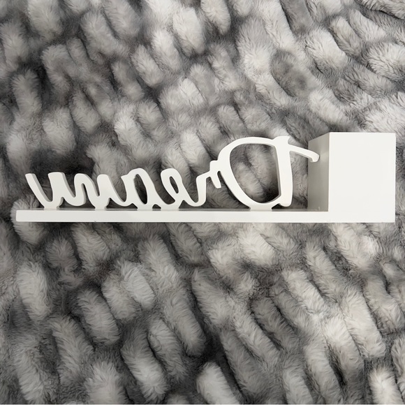 White “Dream” Desk Vanity Decor - Picture 6 of 8